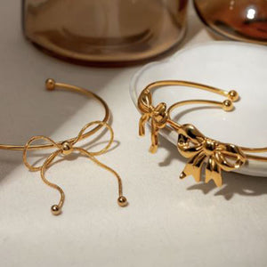 Bow Bangle