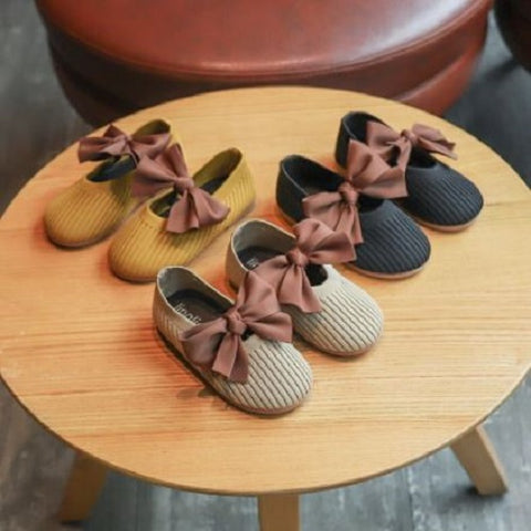 Knit Bow Shoes