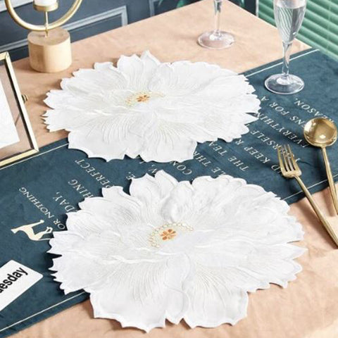 Flower Shaped Knitted Placemat